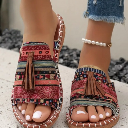 Damesandaler med boho-mønster
