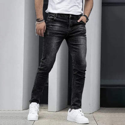 Moderne slim fit stretchjeans for menn