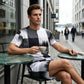 Sett for herre: t-skjorte og shorts med abstrakt trykk