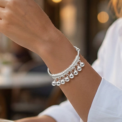 ✨50 % RABATT! 💖 Justerbart armbånd med sølvfargede bjelleanheng 🔔 delikat bjelledesign, lett og elegant til daglig pynt ✨