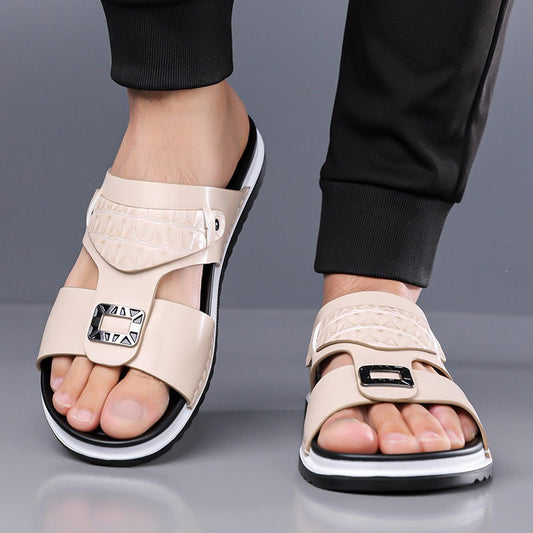 👞 50% RABATT! 💫 Slip-on-sandaler i kunstskinn til herre☀️ Enkel å ta av og på - slitesterkt kunstskinn - myk såle med god støtte ✨
