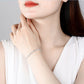 ✨Elegant glitrende firkløverarmbånd🍀Gratis smykkeskrin💝